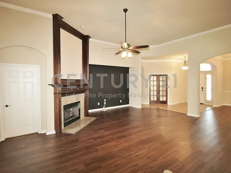 2610 Tall Meadows Dr — Photo 11