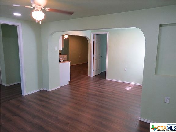 5th image of 631 White Ave