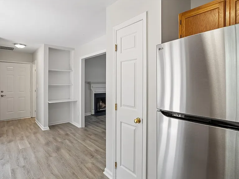 302 Wax Myrtle Ct — Photo 24