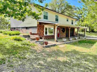 213 N Victory Rd, Hutchinson, KS 67501