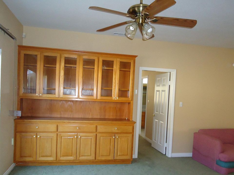 1st image of 772 W Garvey Ave