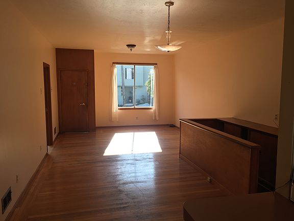 4th image of 4712 25th St