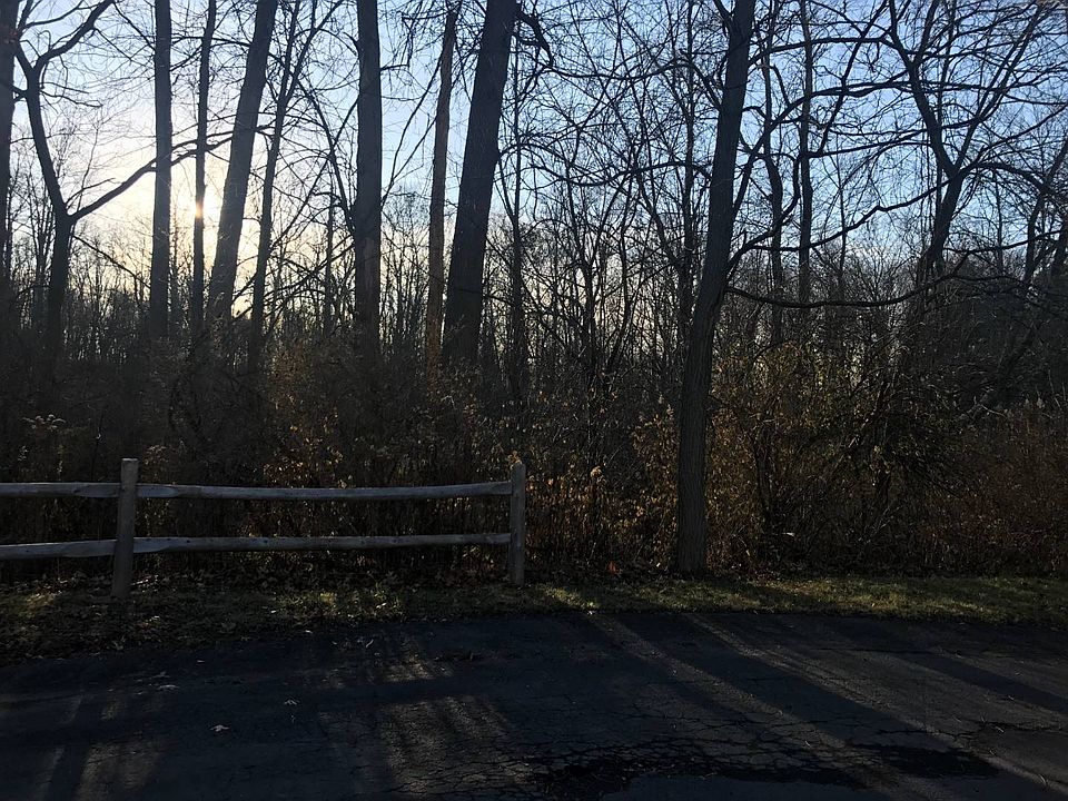 1st image of 30 Carnevale Dr