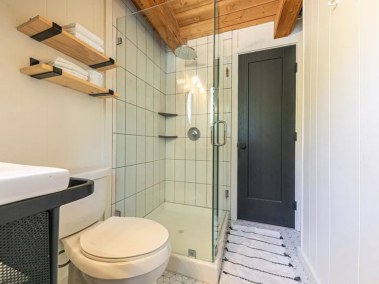 357 Sierra Dr — Photo 24