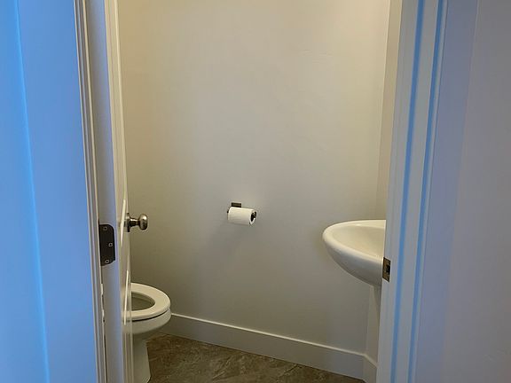 4th image of 1273 W Caine Dr
