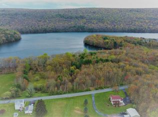 Ben Titus Rd, Tamaqua, PA 18252
