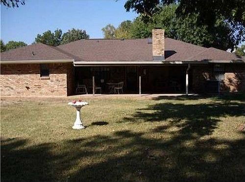 2nd image of 6010 Tracy Ln