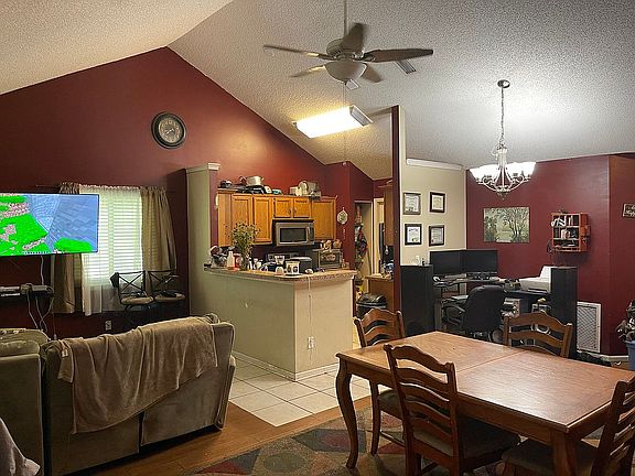3rd image of 2614 Peppermill Ct