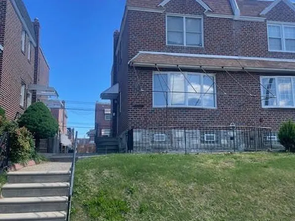 1745 Bergen St, Philadelphia, PA 19152