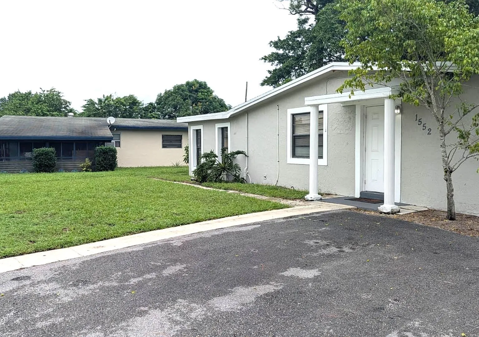 3BR Fort Lauderdale Rental with Spacious Yard — Photo 2
