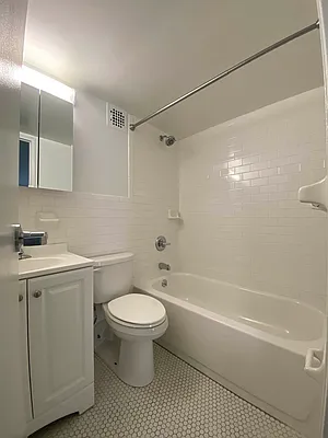 Rented by Voro NYC | media 7