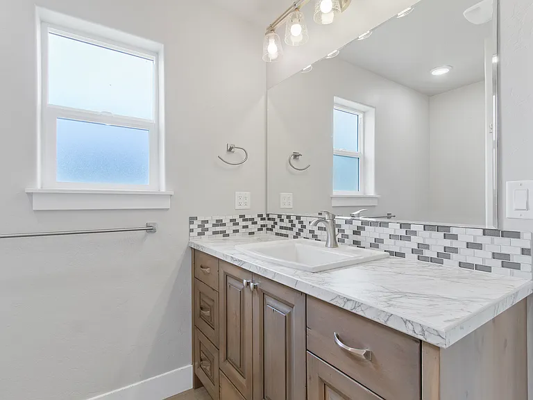 902 Monument Peak Pl — Photo 20