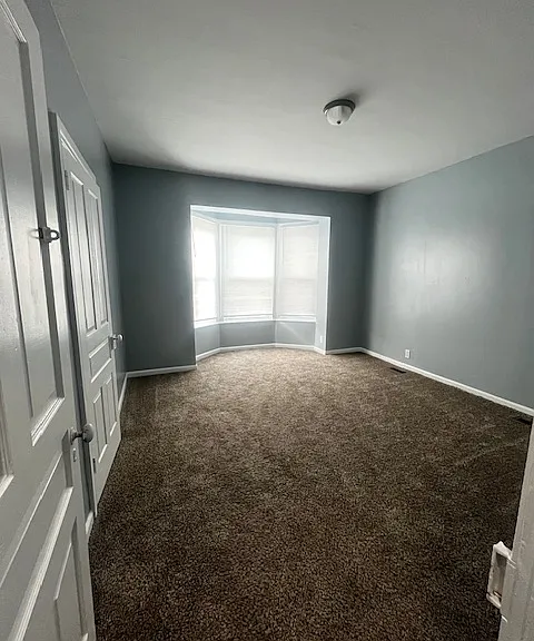 916 W College Ave — Photo 6