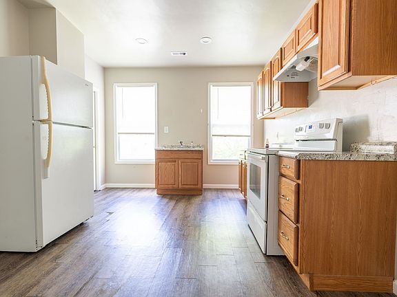 3rd image of 204 Central Ave #B