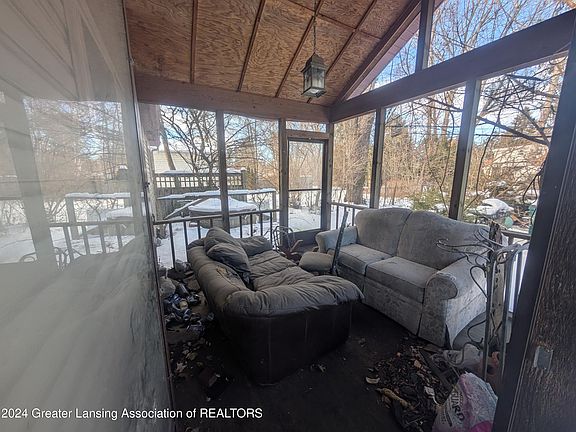 2nd image of 2526 Lafayette Ave