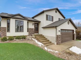 5105 Bluestem Way, Madison, WI 53704