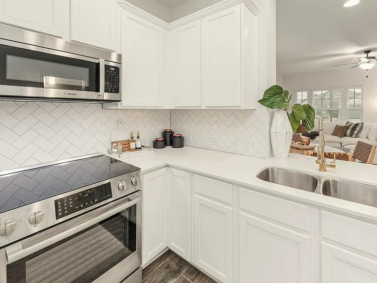 9605 Grapevine Leaf Dr — Photo 7