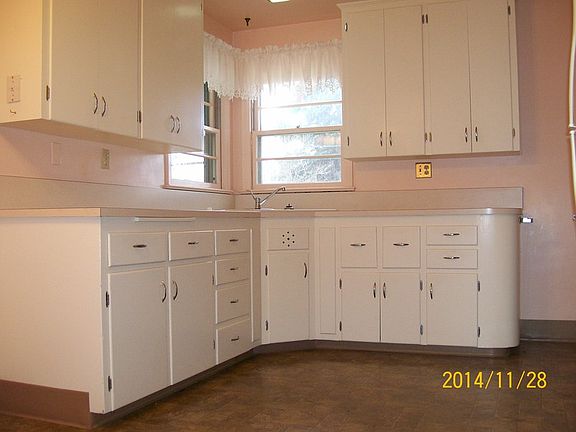 5th image of 1308 Park Ave
