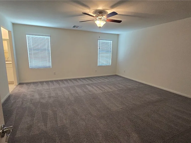7647 Duran Harbor Ln — Photo 36