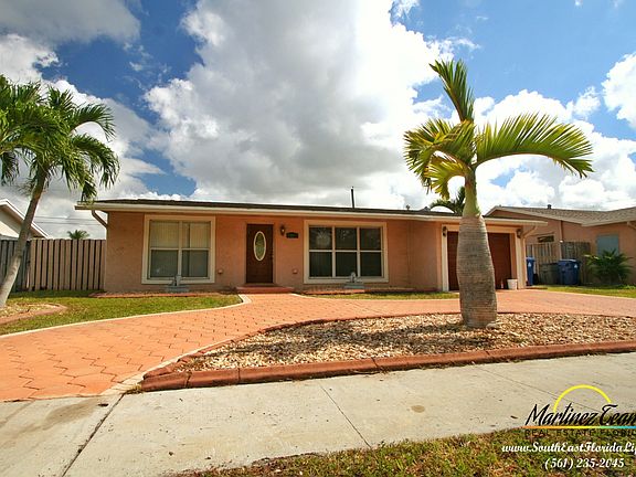 3rd image of 11371 NW 36th Pl