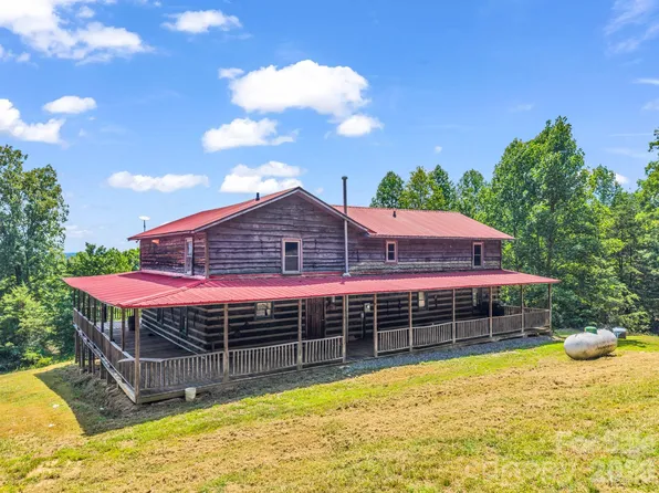 156 Carpenters Knob Dr, Lawndale, NC 28090