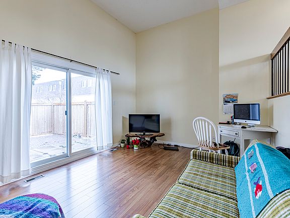 5th image of 11451 152nd Ave NW
