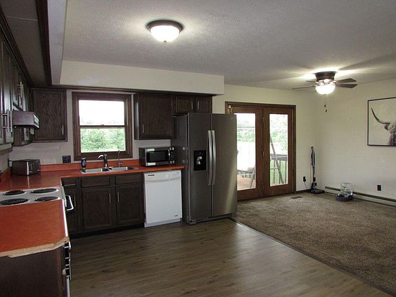 5th image of 401 Township Road 190 E