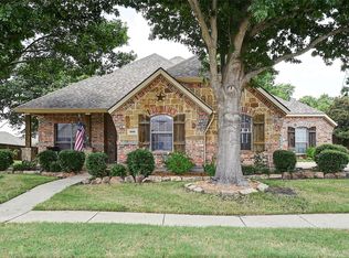 386 Phillips Ct, Fate, TX 75087