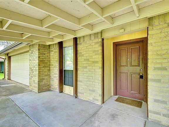 3rd image of 1603 Sagebrush Dr