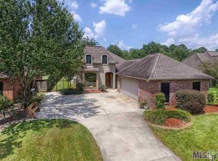 14129 Twelve Oaks Dr, Walker, LA 70785