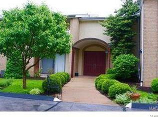 444 N Clay Ave, Kirkwood, MO 63122