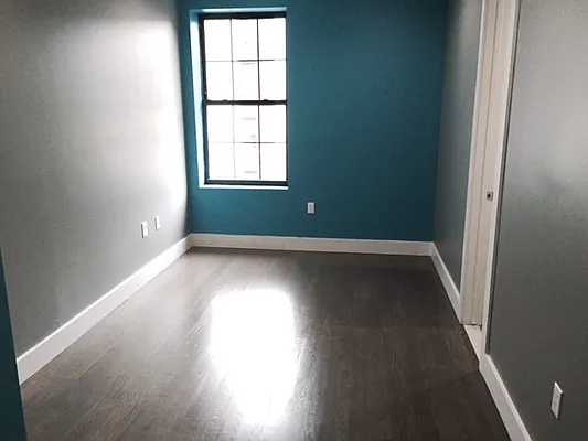 Rented by Premier Metro Realty Corp | media 30