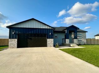 113 E Penner Ave, Cimarron, KS 67835