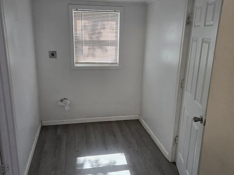1510 W Lynn St — Photo 6
