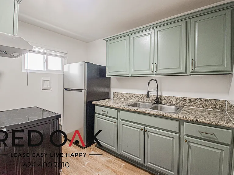 2666 Ellendale Pl #203 — Photo 2