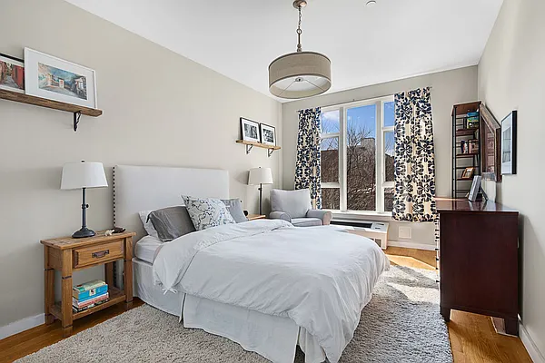 Sold by Compass | media 6