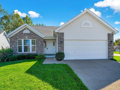 1 Newport Ct, Saint Peters, MO, 63376