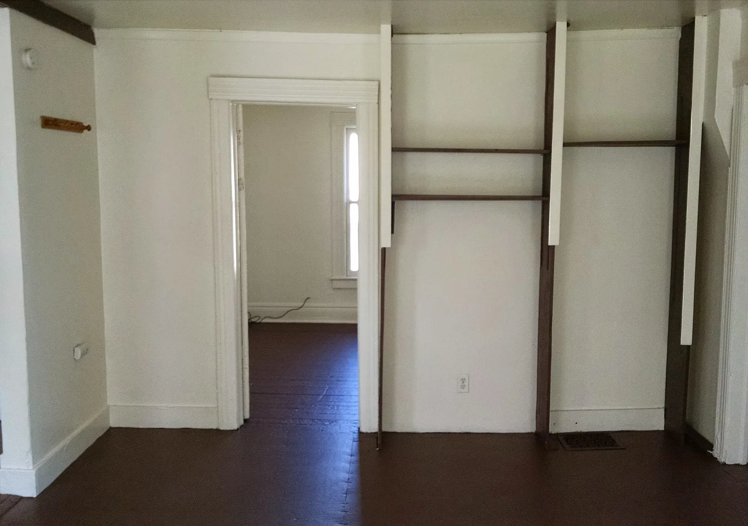 45 Chamberlain Street — Photo 2