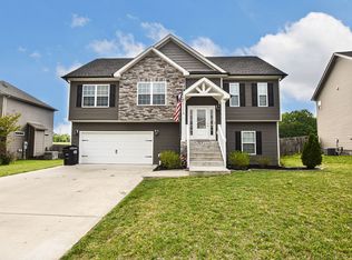 106 Sycamore Hill Dr, Clarksville, TN 37042