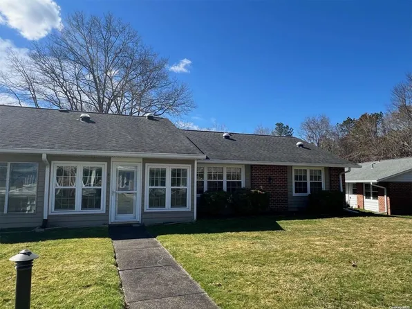 85D Enfield Court #D, Ridge, NY 11961