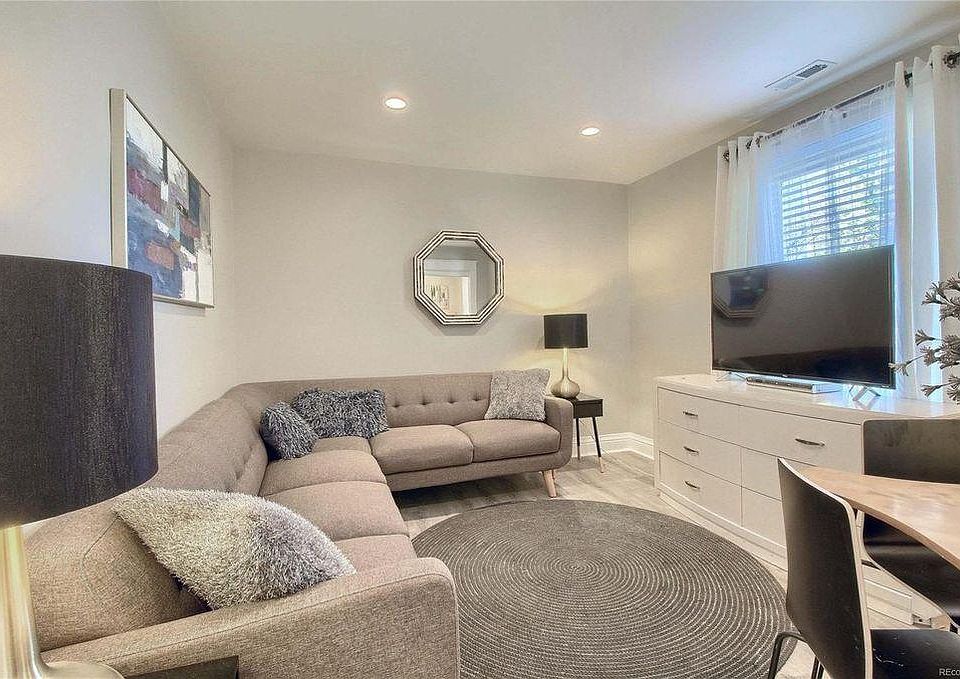 1st image of 520 E 1st Ave APT 3