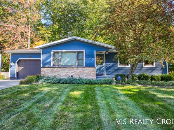 14988 178th Ave, Grand Haven, MI 49417