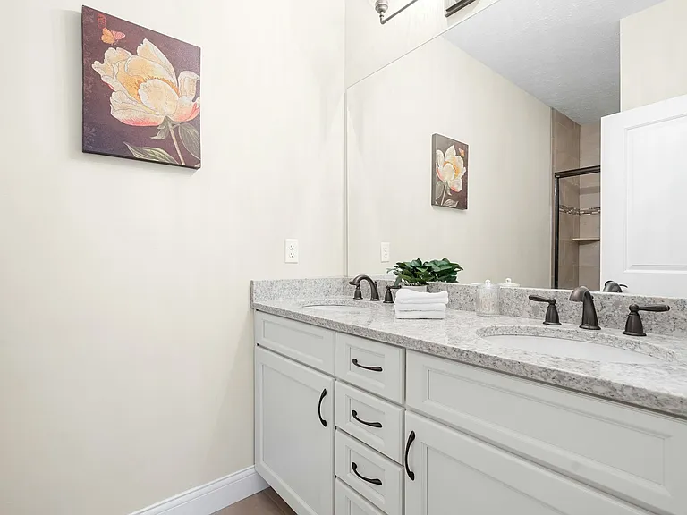 2716 E Millstone Dr — Photo 29