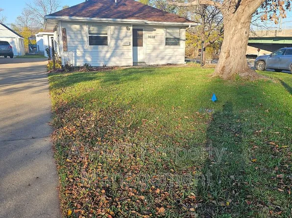 1600 13th St SW, Cedar Rapids, IA 52404