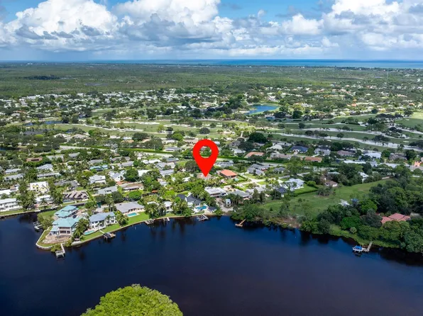 9524 SE Cove Point St, Jupiter, FL 33469