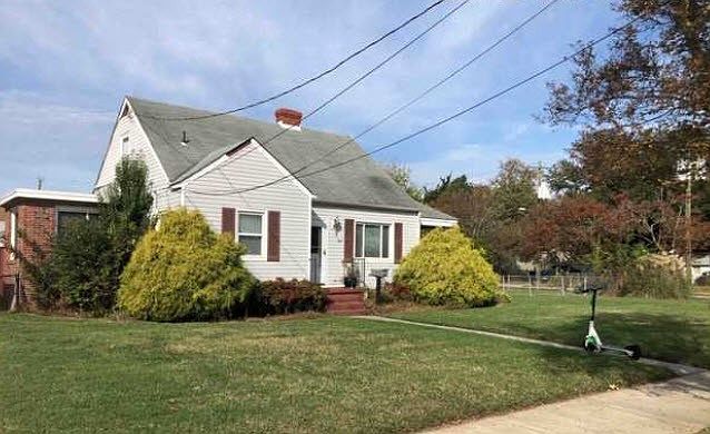 2nd image of 3427 Somme Ave