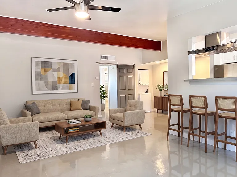 4232 N 32nd St #18 — Photo 3