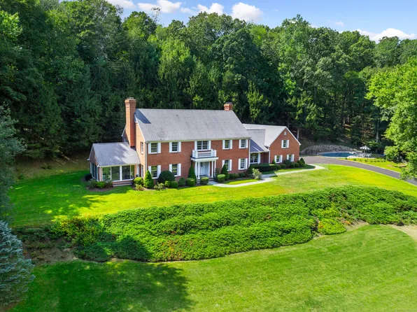 650 Laurel Road, New Canaan, CT 06840