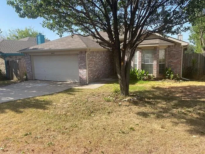 10409 Pleasant Mound Dr — Photo 1