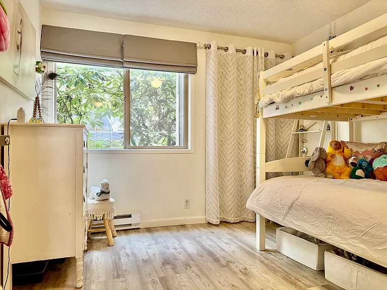 44 Eagle Crest Dr #9 — Photo 16